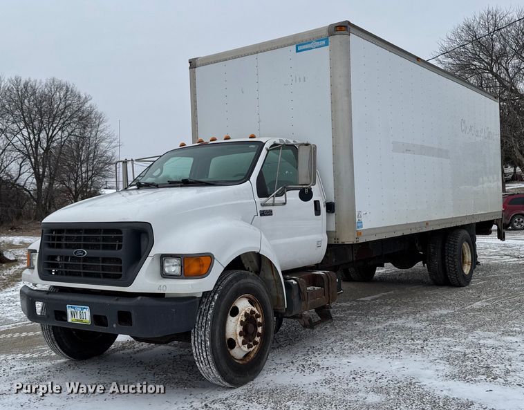 image for item EG7155 2003 Ford F650 Super Duty box truck