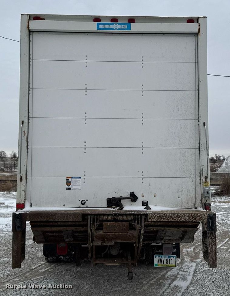 image for item EG7155 2003 Ford F650 Super Duty box truck