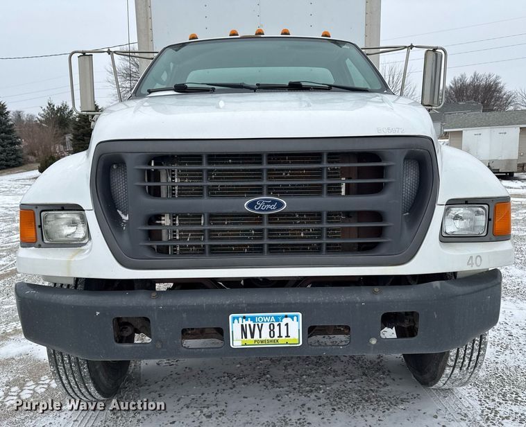 image for item EG7155 2003 Ford F650 Super Duty box truck
