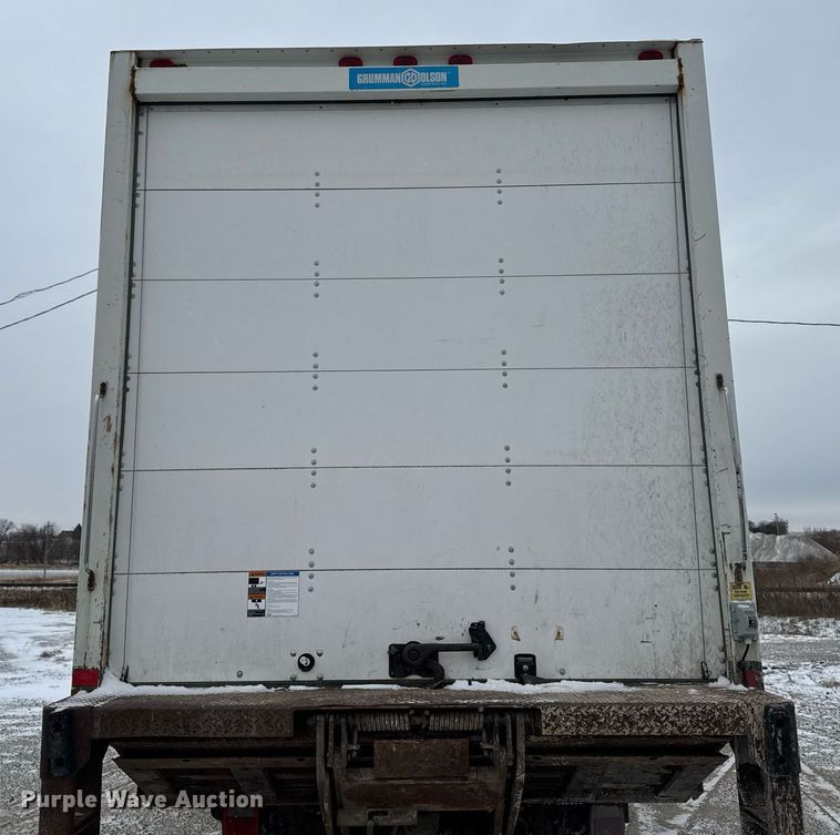 image for item EG7155 2003 Ford F650 Super Duty box truck