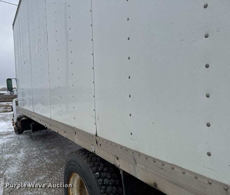 image for item EG7155 2003 Ford F650 Super Duty box truck