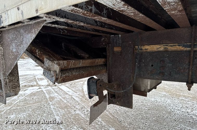 image for item EG7155 2003 Ford F650 Super Duty box truck