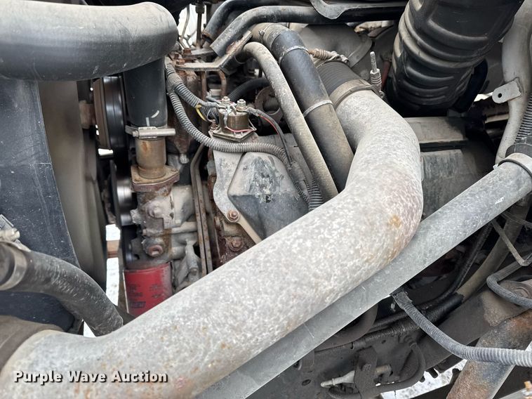 image for item EG7155 2003 Ford F650 Super Duty box truck