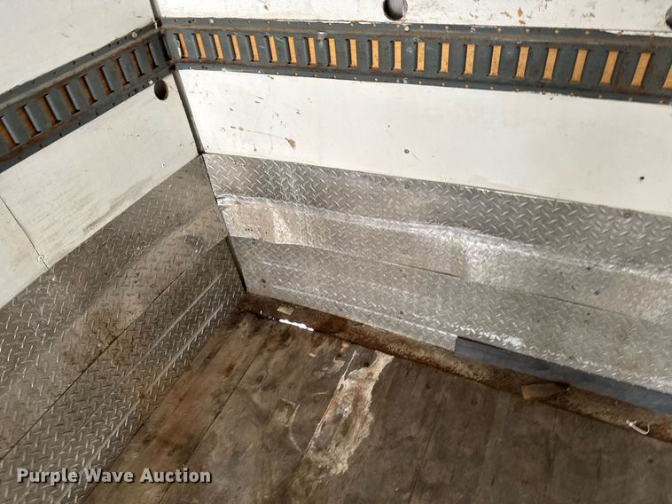 image for item EG7156 2002 Ford F650 Super Duty box truck