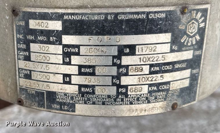 image for item EG7156 2002 Ford F650 Super Duty box truck