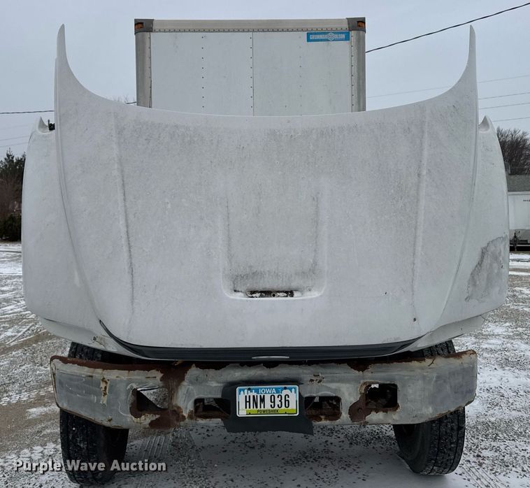 image for item EG7156 2002 Ford F650 Super Duty box truck