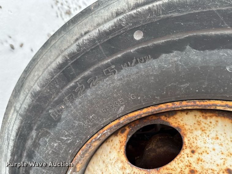 image for item EG7156 2002 Ford F650 Super Duty box truck