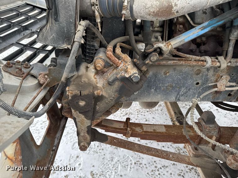 image for item EG7156 2002 Ford F650 Super Duty box truck