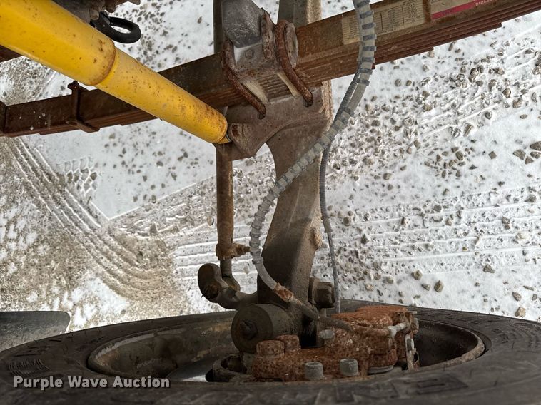 image for item EG7156 2002 Ford F650 Super Duty box truck