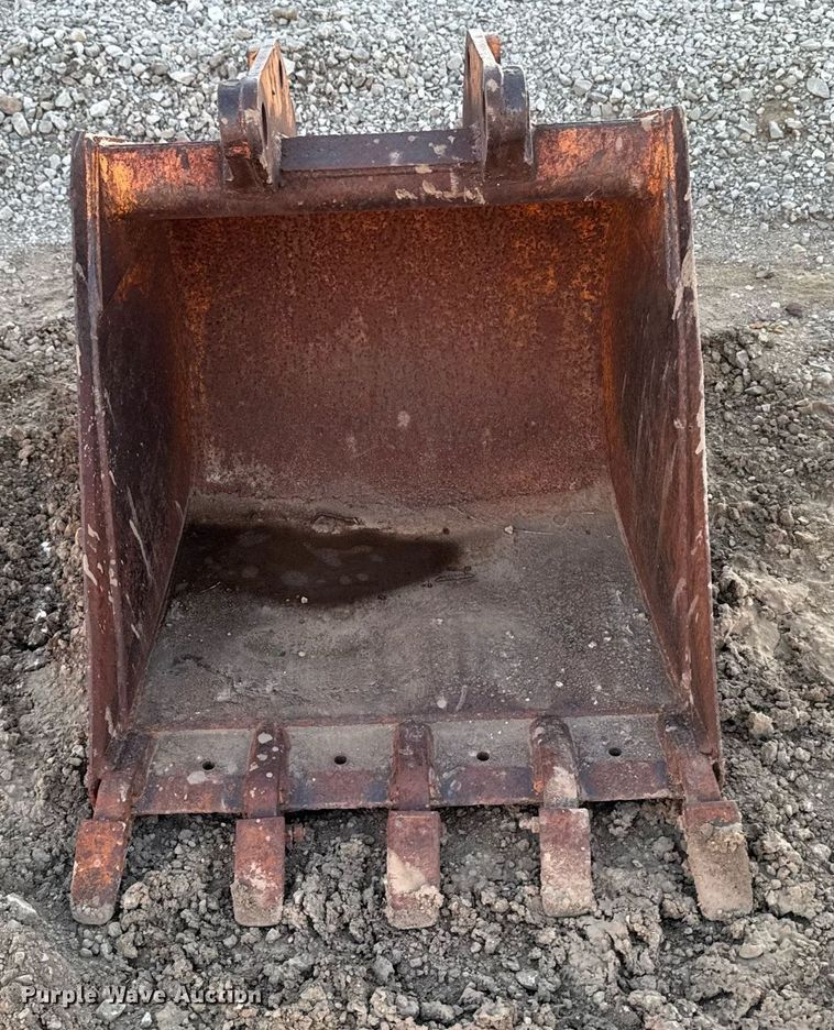 image for item EG7157 (2) backhoe buckets
