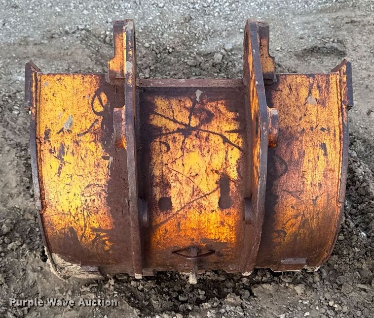 image for item EG7157 (2) backhoe buckets