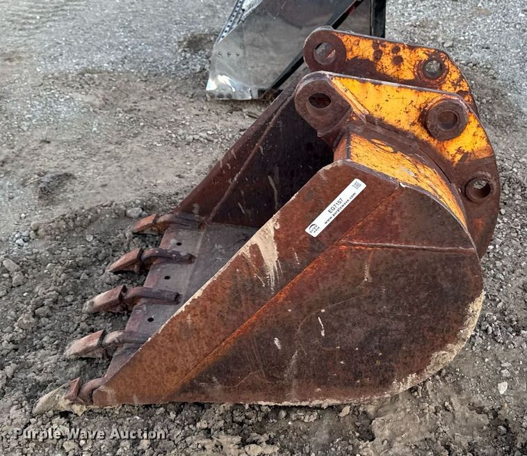 image for item EG7157 (2) backhoe buckets