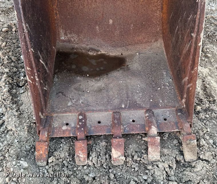 image for item EG7157 (2) backhoe buckets