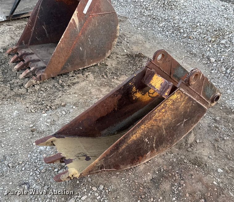 image for item EG7157 (2) backhoe buckets