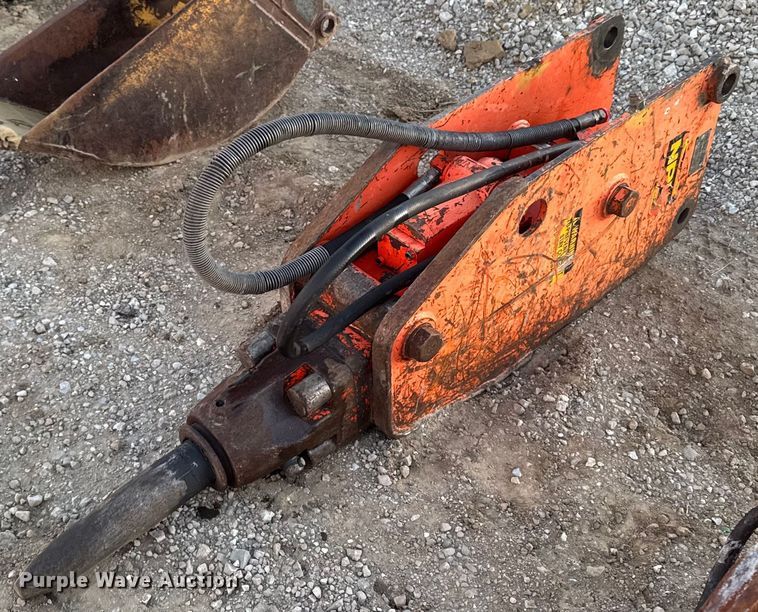 image for item EG7160 (2) NPK Construction Equipment H-4XE breakers