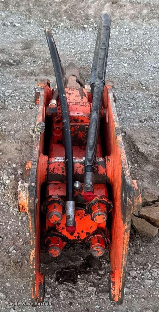 image for item EG7160 (2) NPK Construction Equipment H-4XE breakers