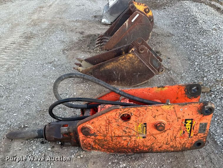 image for item EG7160 (2) NPK Construction Equipment H-4XE breakers