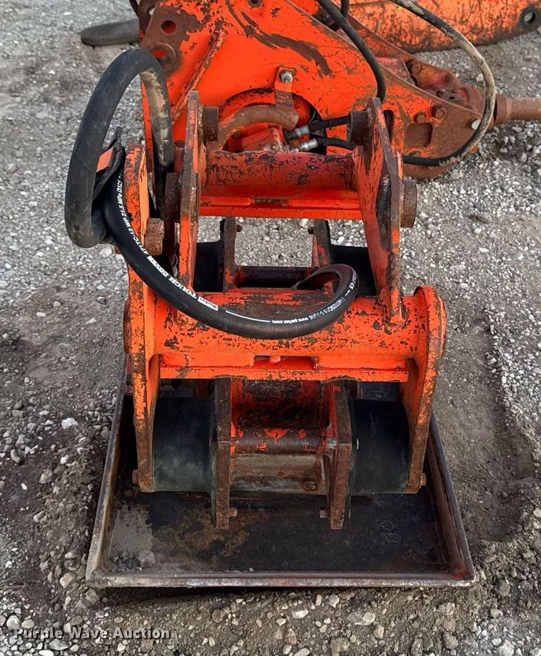 image for item EG7161 HO-PAC plate compactor