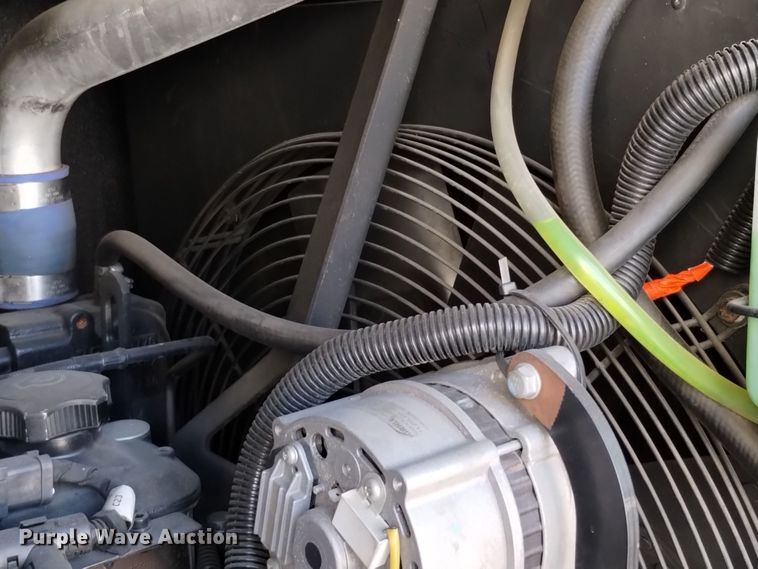 image for item EH0124 2022 Gillette SPJD-2100-3-2-2 generator