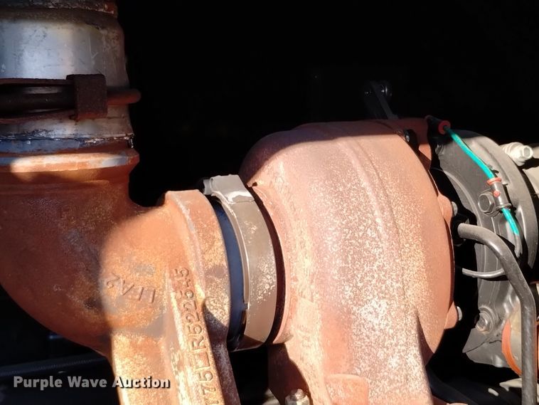 image for item EH0124 2022 Gillette SPJD-2100-3-2-2 generator