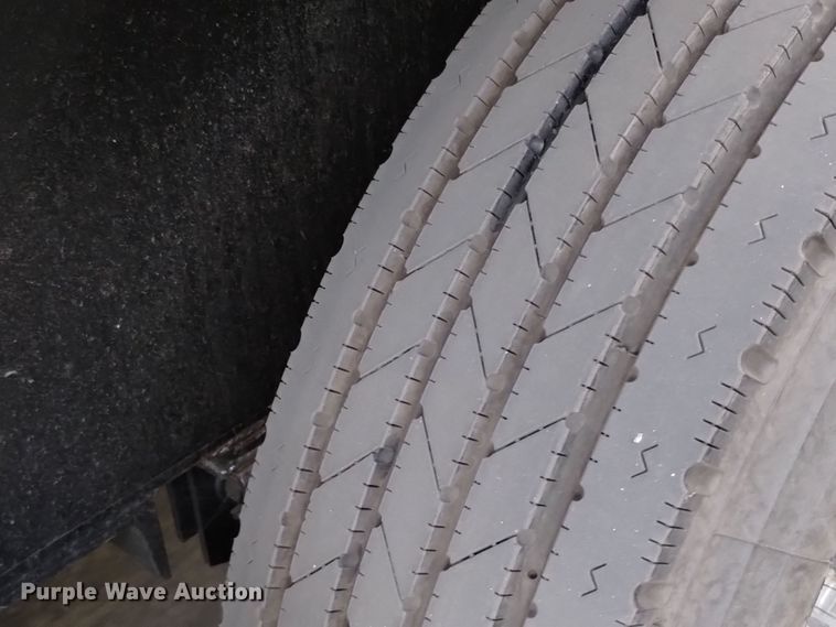 image for item EH0124 2022 Gillette SPJD-2100-3-2-2 generator