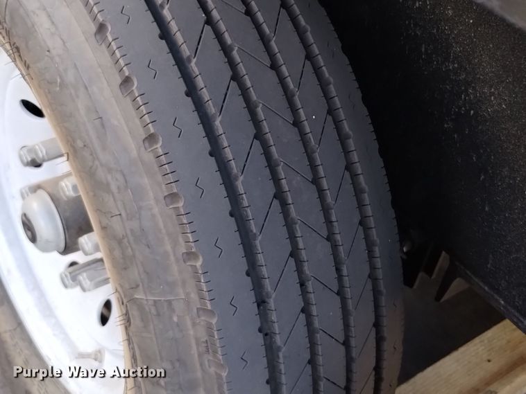 image for item EH0124 2022 Gillette SPJD-2100-3-2-2 generator