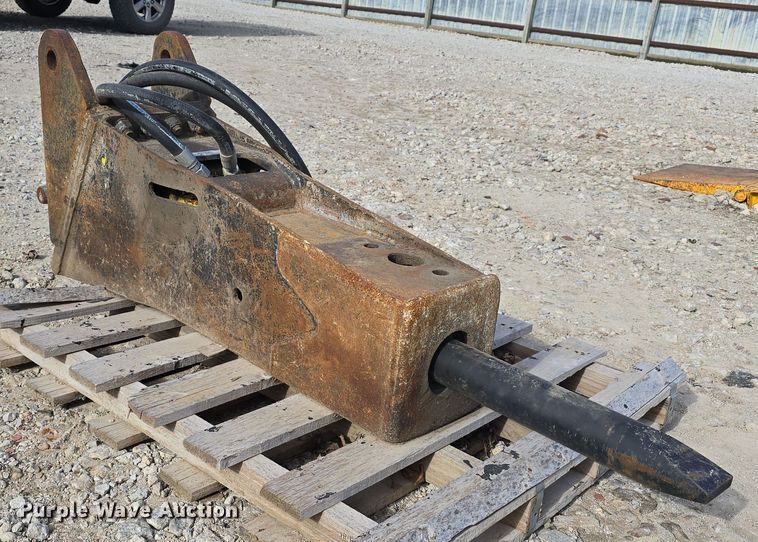 image for item EH8542 Stanley breaker