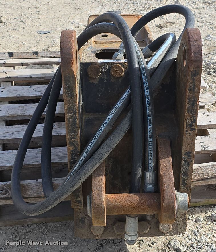 image for item EH8542 Stanley breaker