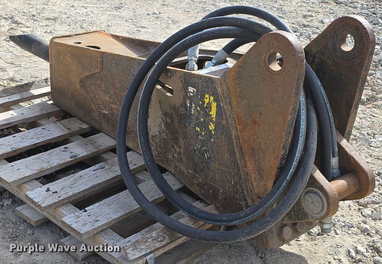 image for item EH8542 Stanley breaker