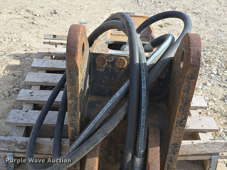 image for item EH8542 Stanley breaker