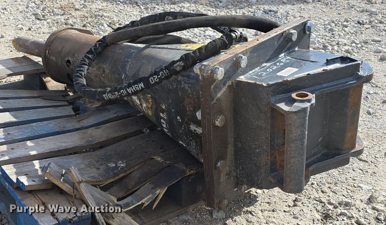 image for item EH8543 2019 Bobcat 1180 breaker