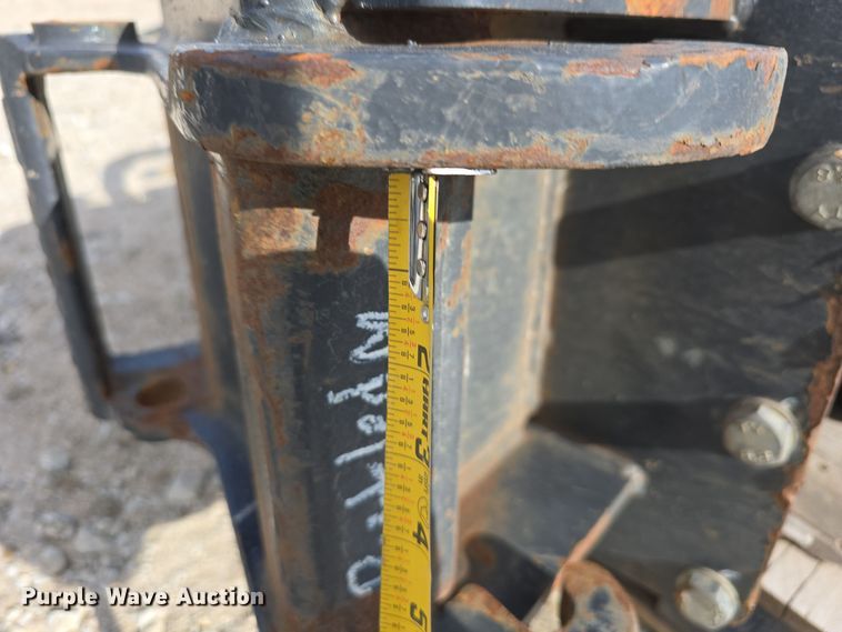 image for item EH8543 2019 Bobcat 1180 breaker