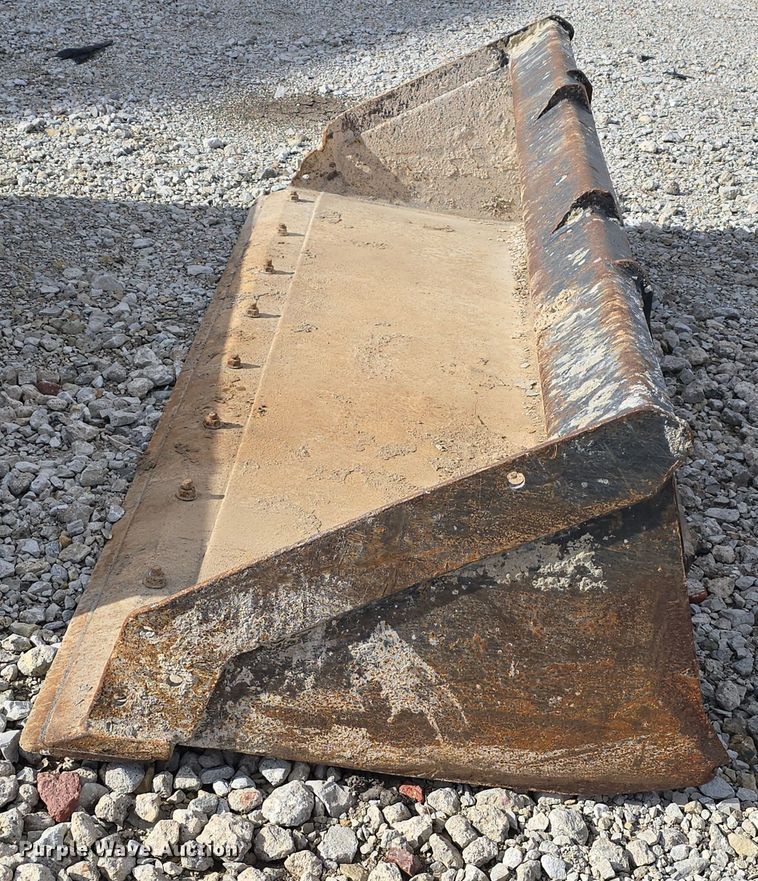 image for item EH8544 (5) skid steer buckets