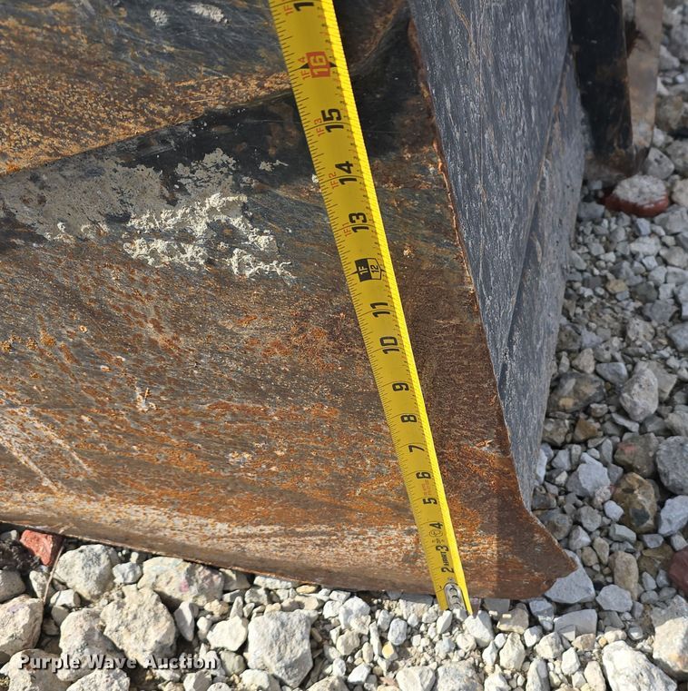 image for item EH8544 (5) skid steer buckets