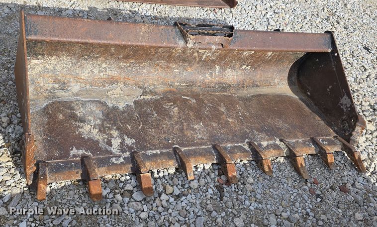 image for item EH8544 (5) skid steer buckets