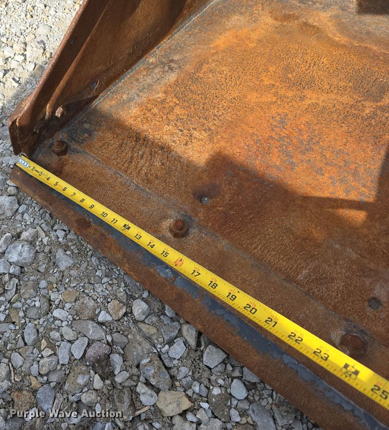 image for item EH8544 (5) skid steer buckets