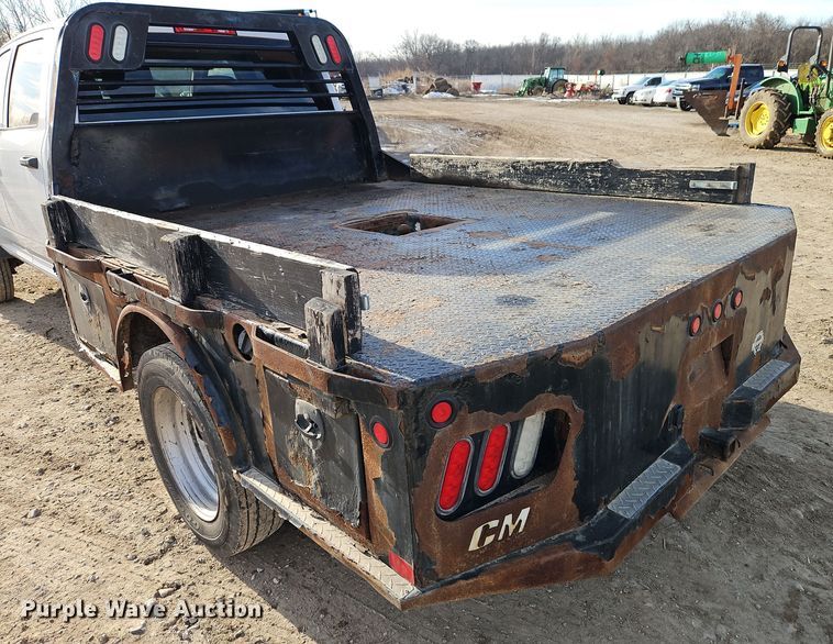 image for item EI8809 2016 Dodge Ram 5500HD Crew Cab flatbed truck