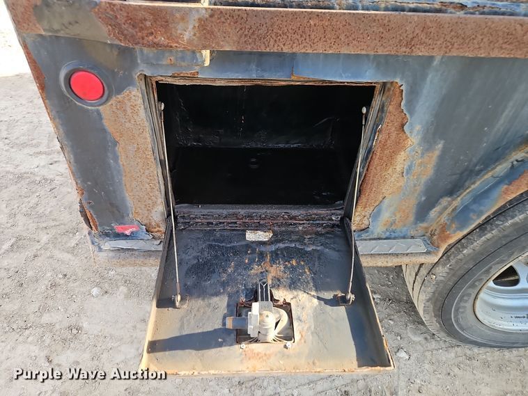 image for item EI8809 2016 Dodge Ram 5500HD Crew Cab flatbed truck