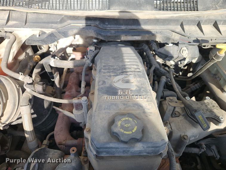 image for item EI8809 2016 Dodge Ram 5500HD Crew Cab flatbed truck