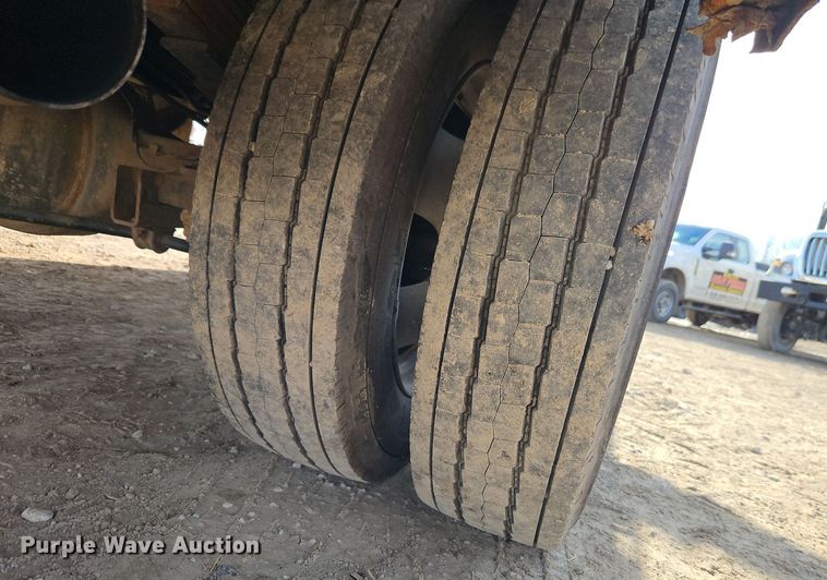 image for item EI8809 2016 Dodge Ram 5500HD Crew Cab flatbed truck