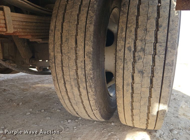 image for item EI8809 2016 Dodge Ram 5500HD Crew Cab flatbed truck