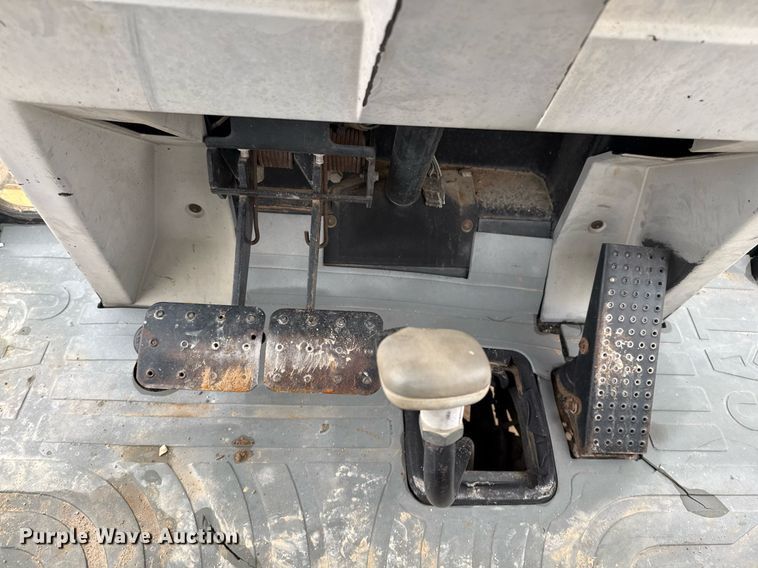 image for item EJ3334 1996 Caterpillar 426B backhoe