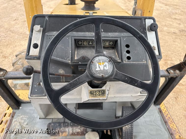 image for item EJ3334 1996 Caterpillar 426B backhoe