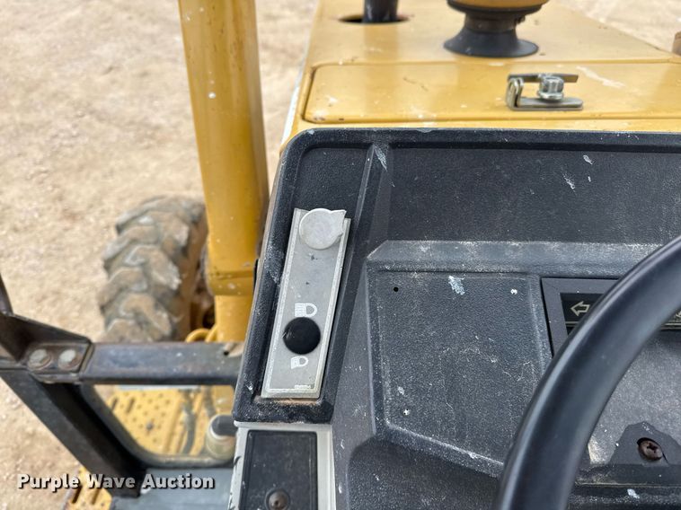 image for item EJ3334 1996 Caterpillar 426B backhoe
