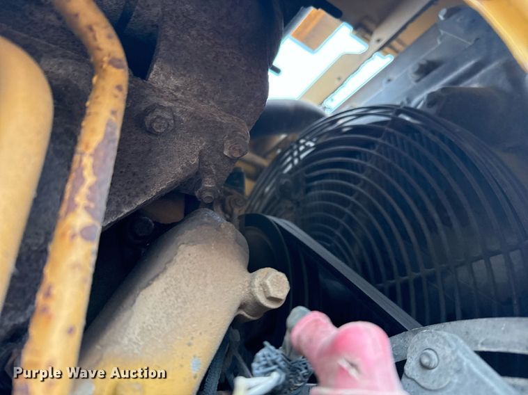 image for item EJ3334 1996 Caterpillar 426B backhoe