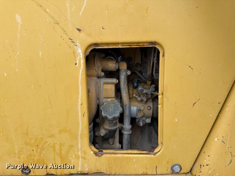 image for item EJ3334 1996 Caterpillar 426B backhoe