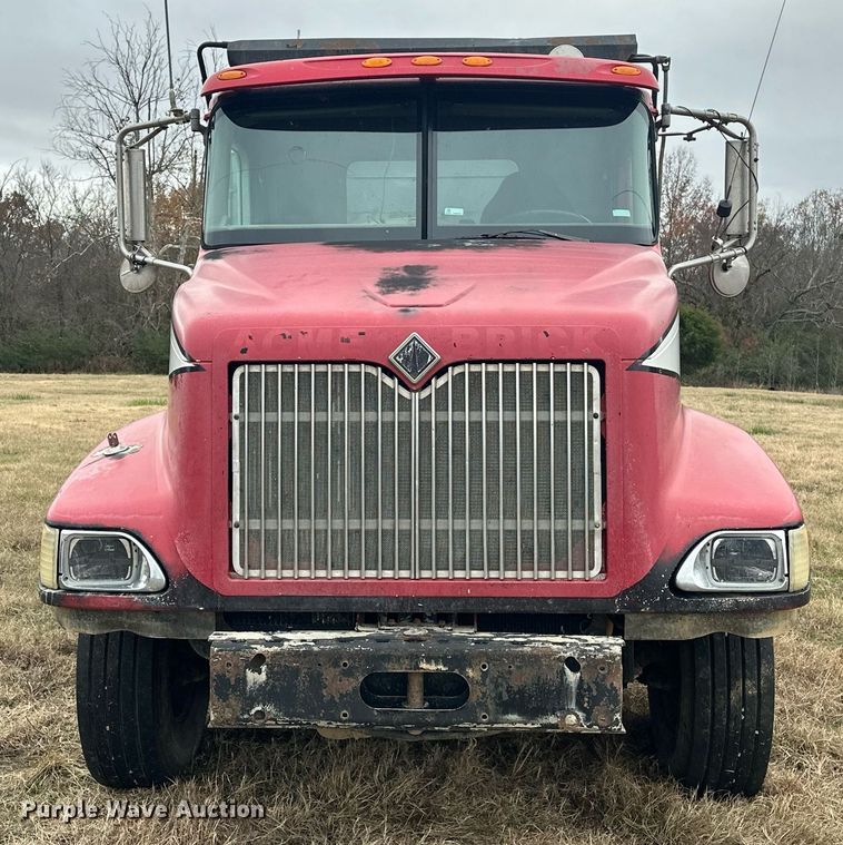 image for item EJ5263 2007 International 9200i SBA 6X4 dump truck