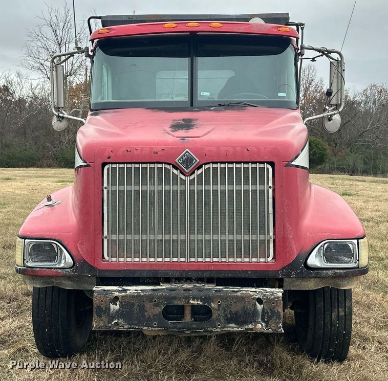 image for item EJ5263 2007 International 9200i SBA 6X4 dump truck