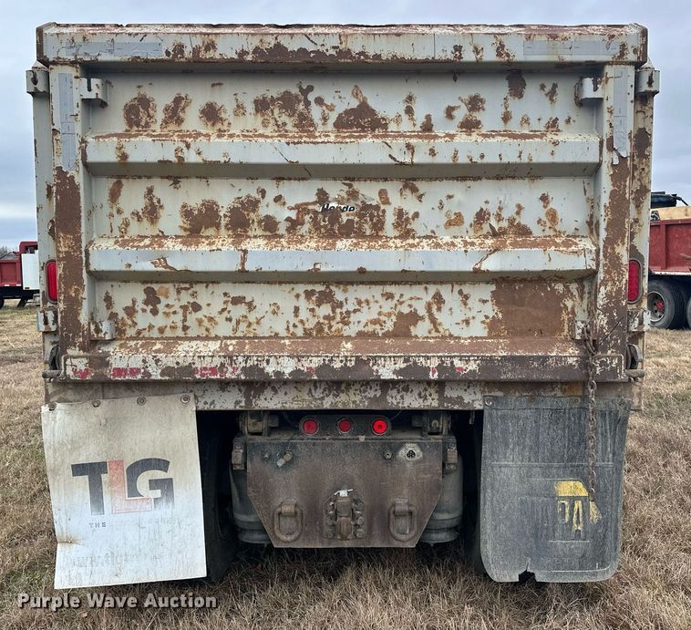 image for item EJ5263 2007 International 9200i SBA 6X4 dump truck