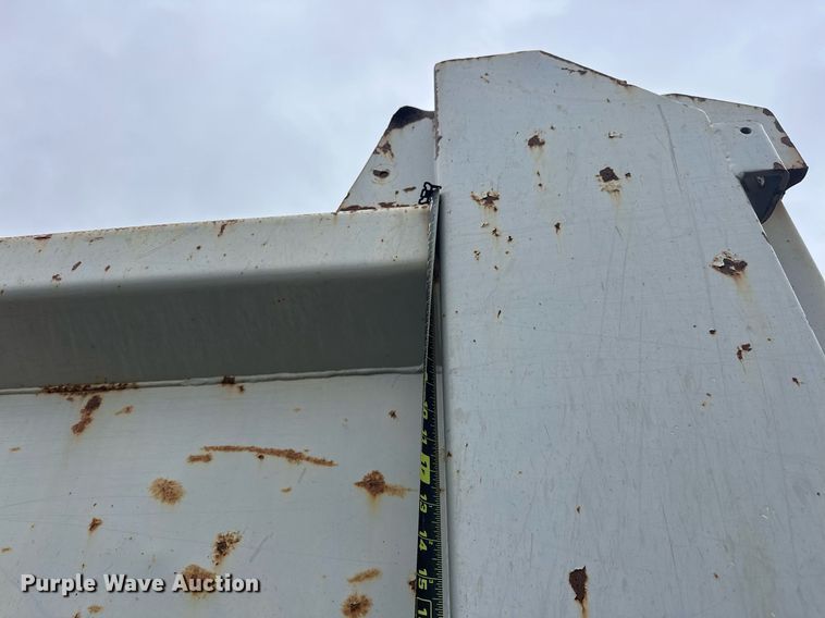 image for item EJ5263 2007 International 9200i SBA 6X4 dump truck